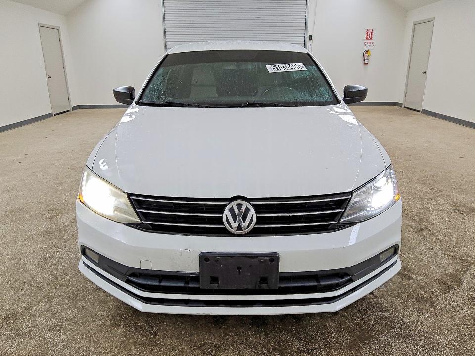 Photo 5 from auction – 2016 VOLKSWAGEN JETTA with VIN 3VWD17AJ7GM273973