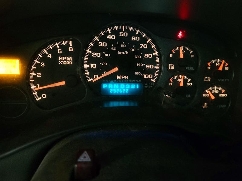 Photo 9 from auction – 2001 CHEVROLET SILVERADO with VIN 1GCEC19V01Z330428
