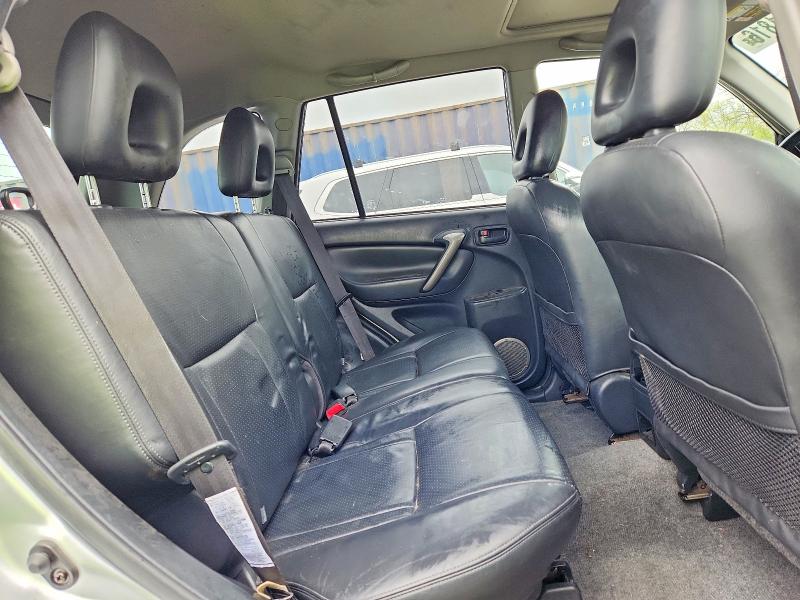 Photo 11 from auction – 2005 TOYOTA RAV4 with VIN JTEHD20V550049017
