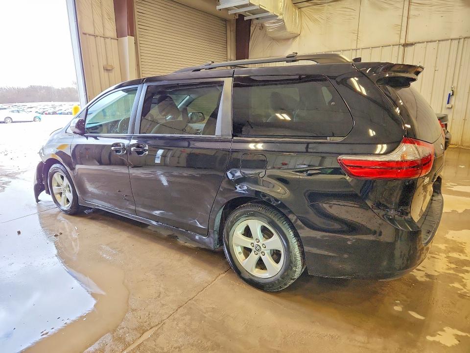 Photo 2 from auction – 2020 TOYOTA SIENNA with VIN 5TDKZ3DC1LS040450