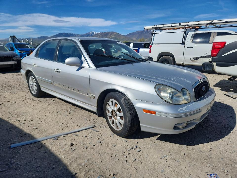 Photo 4 from auction – 2005 HYUNDAI SONATA with VIN KMHWF35H25A110845