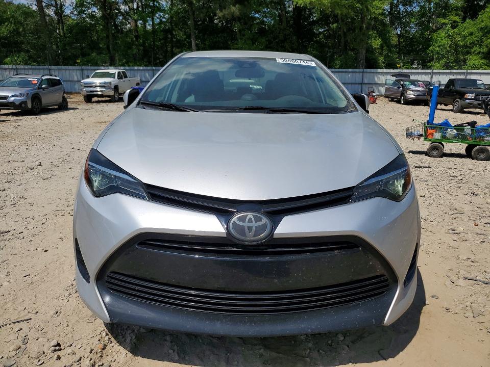 Photo 5 from auction – 2018 TOYOTA COROLLA with VIN 5YFBURHE3JP827922