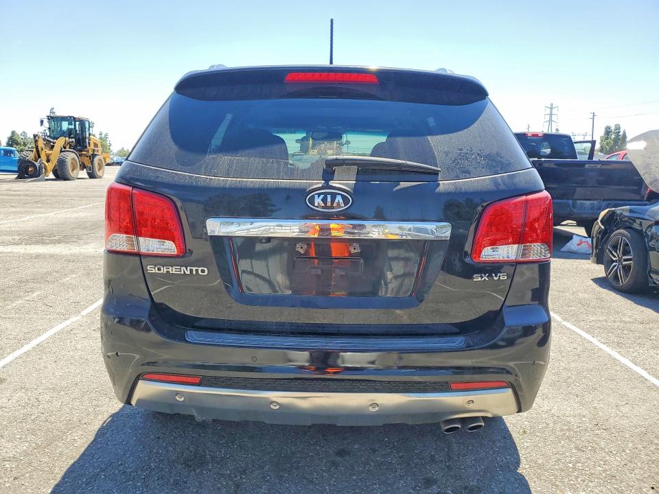 Photo 6 from auction – 2012 KIA SORENTO with VIN 5XYKW4A27CG191154