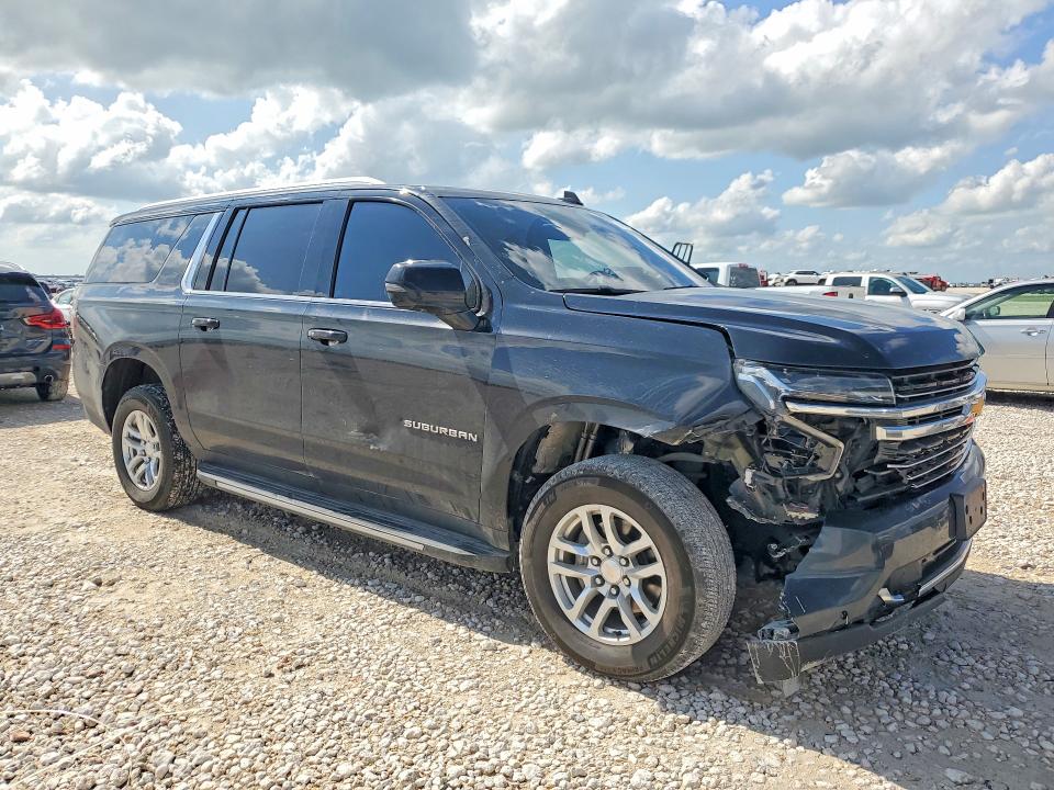Photo 4 from auction – 2024 CHEVROLET SUBURBAN with VIN 1GNSCCKD2RR164013