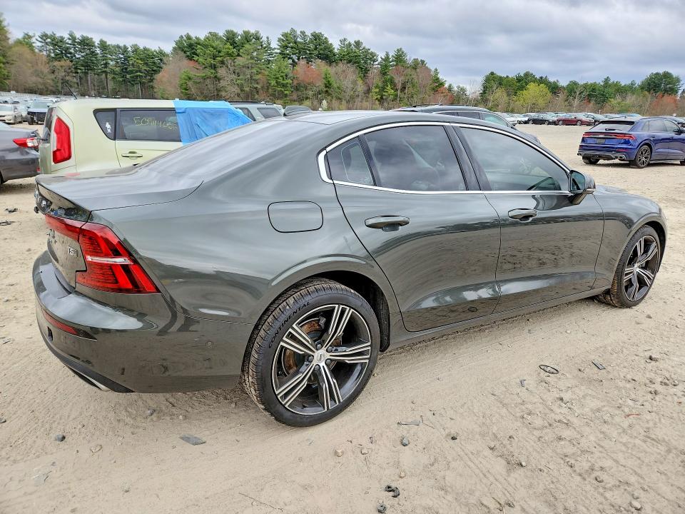 Photo 3 from auction – 2021 VOLVO S60 with VIN 7JR102TL9MG113191