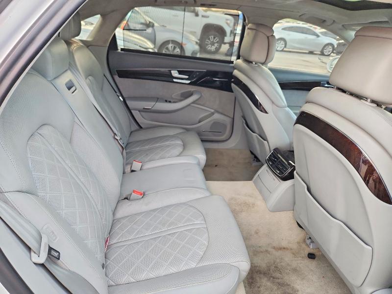 Photo 10 from auction – 2017 AUDI A8 with VIN WAU43AFD3HN016133