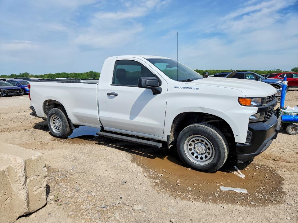 Photo 4 from auction – 2019 CHEVROLET SILVERADO with VIN 3GCNWAEH4KG253779