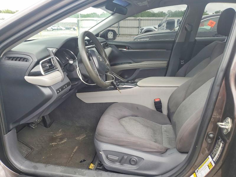 Photo 7 from auction – 2018 TOYOTA CAMRY with VIN 4T1B11HKXJU650798