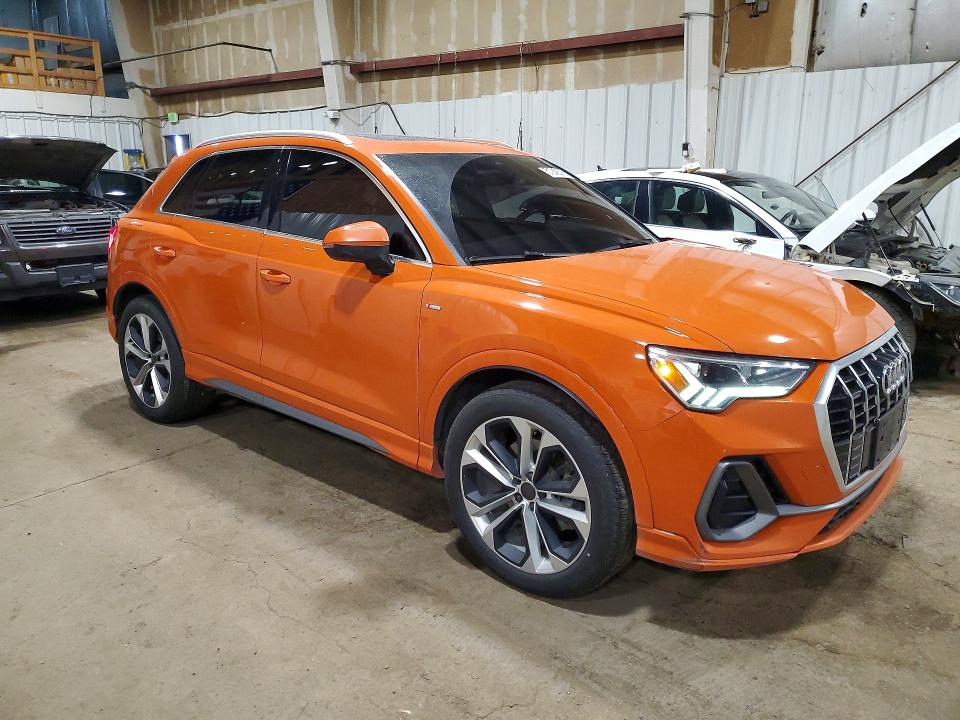 Photo 4 from auction – 2019 AUDI Q3 with VIN WA1EECF38K1087034