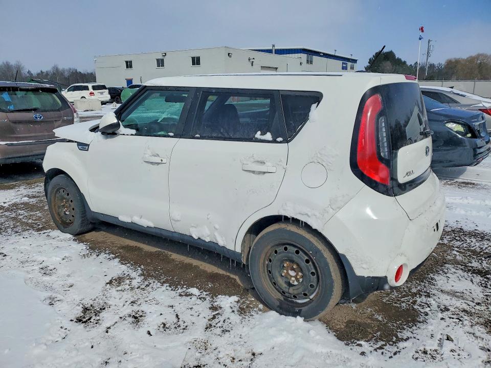 Photo 2 from auction – 2016 KIA SOUL with VIN KNDJN2A20G7396935