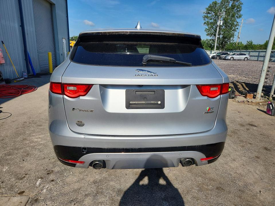 Photo 6 from auction – 2017 JAGUAR F-PACE with VIN SADCP2BV7HA063829