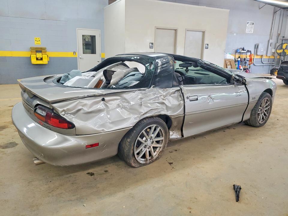 Photo 3 from auction – 2000 CHEVROLET CAMARO with VIN 2G1FP22G6Y2176372