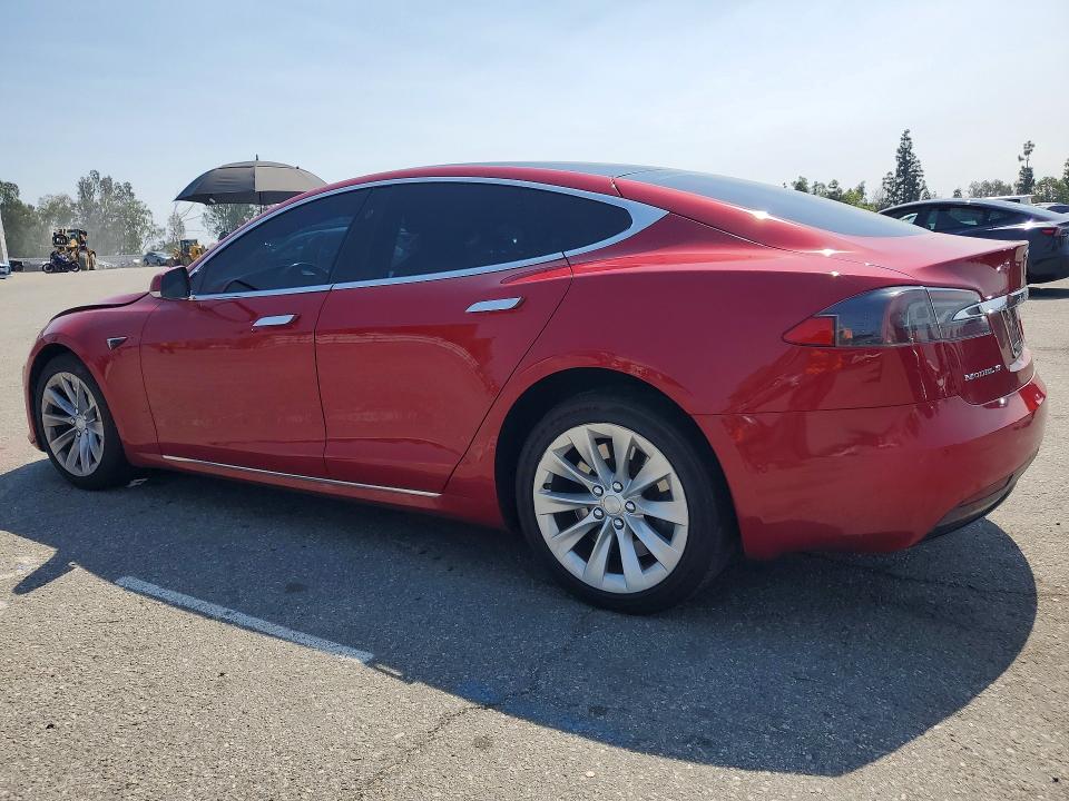 Photo 2 from auction – 2019 TESLA MODEL S with VIN 5YJSA1E28KF302548