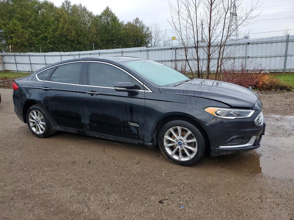 Photo 4 from auction – 2018 FORD FUSION with VIN 3FA6P0PU9JR282760
