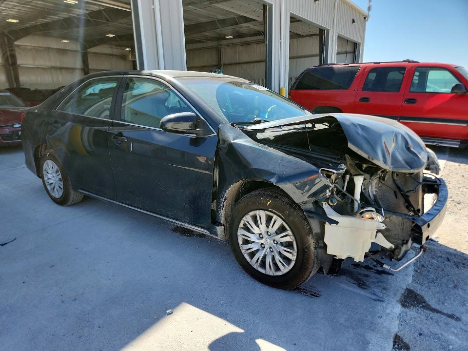 Photo 4 from auction – 2014 TOYOTA CAMRY with VIN 4T4BF1FKXER348153