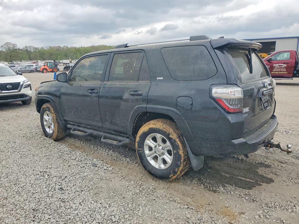 Photo 2 from auction – 2020 TOYOTA 4RUNNER with VIN JTEBU5JR3L5824746