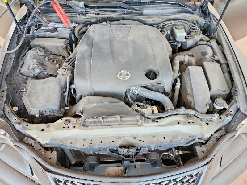 Photo 11 from auction – 2014 LEXUS IS with VIN JTHBF1D20E5031167