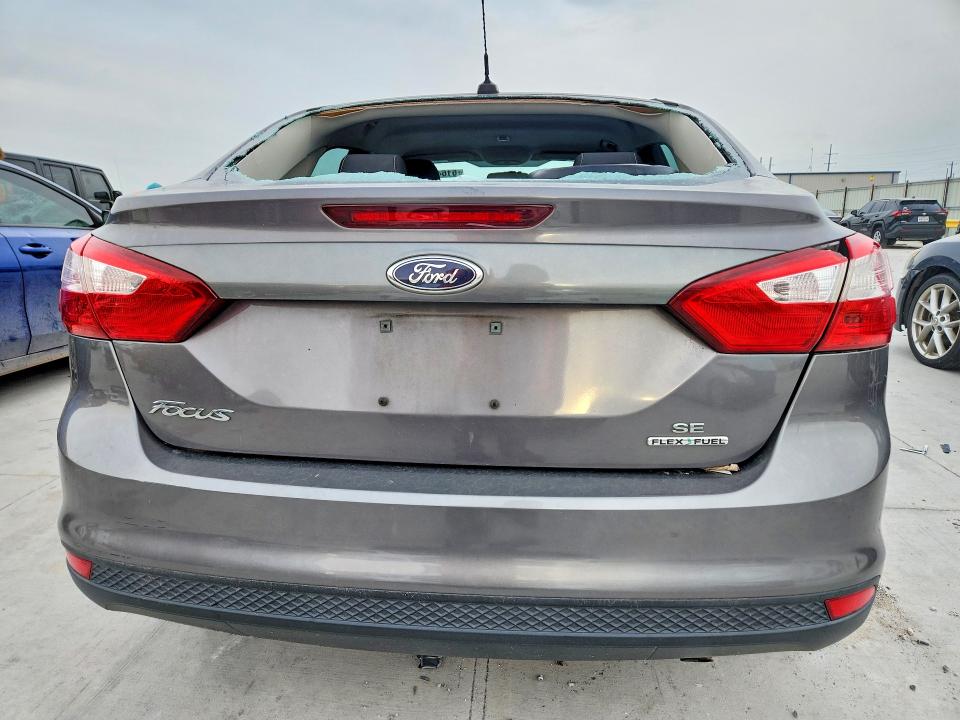 Photo 6 from auction – 2014 FORD FOCUS with VIN 1FADP3F26EL293437