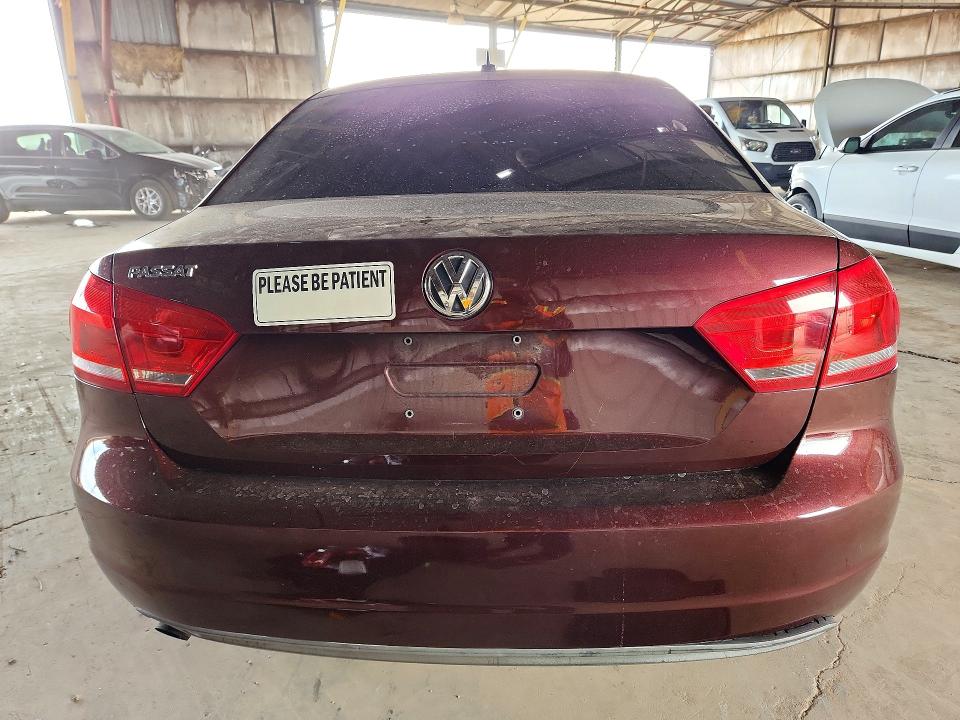Photo 6 from auction – 2012 VOLKSWAGEN PASSAT with VIN 1VWAP7A37CC033465