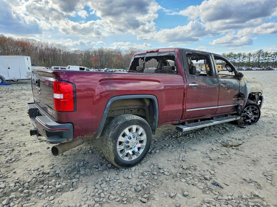 Photo 3 from auction – 2017 GMC SIERRA with VIN 1GT12UEY4HF193833