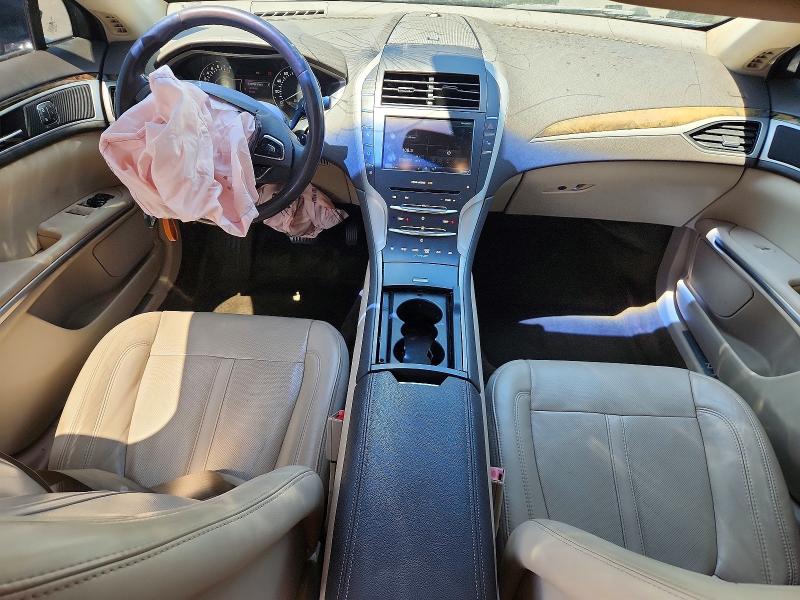 Photo 8 from auction – 2016 LINCOLN MKZ with VIN 3LN6L2GK3GR624322