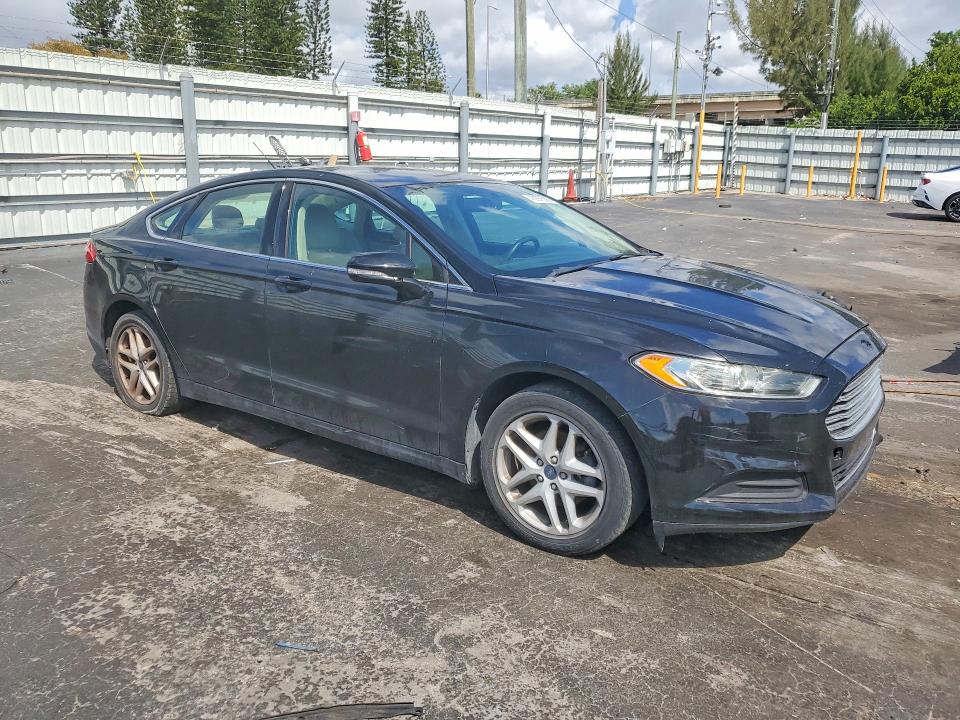 Photo 4 from auction – 2016 FORD FUSION with VIN 3FA6P0HD2GR394517