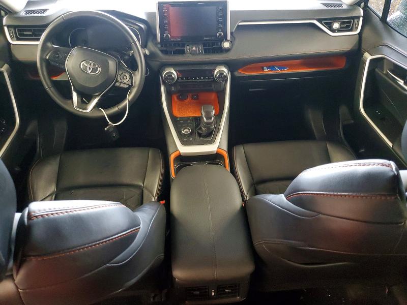 Photo 8 from auction – 2021 TOYOTA RAV4 with VIN 2T3J1RFVXMW212737