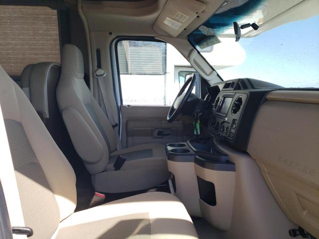 Photo 5 from auction – 2019 FORD ECONOLINE with VIN 1FDWE3FS7KDC24458