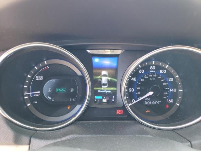 Photo 9 from auction – 2012 HYUNDAI SONATA HYB with VIN KMHEC4A40CA060599