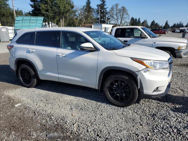 Photo 4 from auction – 2015 TOYOTA HIGHLANDER with VIN 5TDZKRFH5FS092389