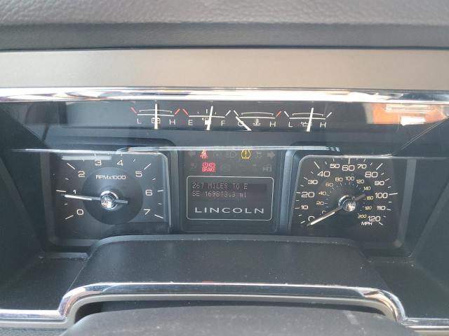 Photo 9 from auction – 2012 LINCOLN NAVIGATOR with VIN 5LMJJ2J55CEL09132