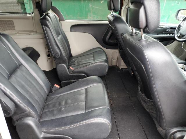 Photo 11 from auction – 2013 CHRYSLER TOWN & COU with VIN 2C4RC1BG7DR564769