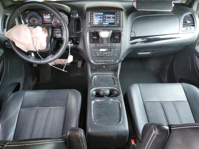 Photo 8 from auction – 2016 CHRYSLER TOWN & COU with VIN 2C4RC1HG7GR158437