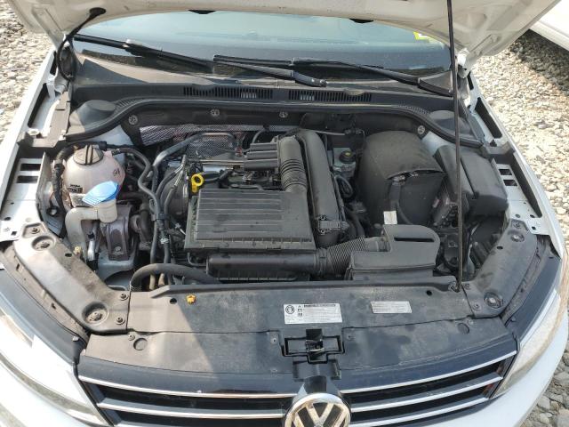 Photo 11 from auction – 2017 VOLKSWAGEN JETTA S with VIN 3VW2B7AJXHM338286