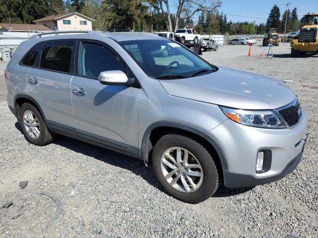 Photo 4 from auction – 2014 KIA SORENTO LX with VIN 5XYKTDA68EG481577