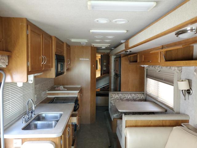 Photo 6 from auction – 2006 FLEETWOOD BOUNDER with VIN 5B4MP67G163414842