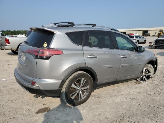 Photo 3 from auction – 2017 TOYOTA RAV4 XLE with VIN 2T3RFREV6HW547134