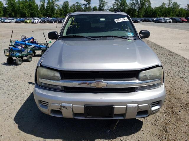Photo 5 from auction – 2005 CHEVROLET TRAILBLAZE with VIN 1GNDT13S852389002