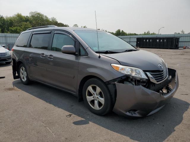 Photo 4 from auction – 2014 TOYOTA SIENNA LE with VIN 5TDKK3DC9ES422345