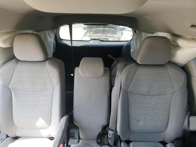 Photo 10 from auction – 2021 TOYOTA SIENNA LE with VIN 5TDKRKEC3MS021263