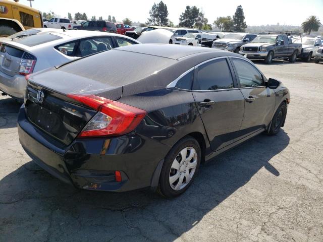Photo 3 from auction – 2017 HONDA CIVIC LX with VIN 2HGFC2F55HH539691