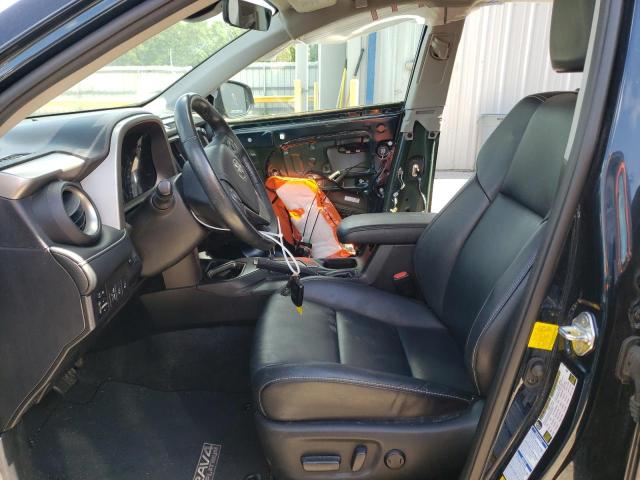 Photo 7 from auction – 2017 TOYOTA RAV4 LIMIT with VIN 2T3DFREV8HW560350