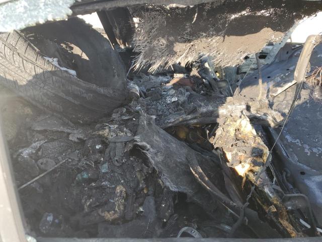 Photo 10 from auction – 2004 BMW 330 XI with VIN WBAEW53414PN34442