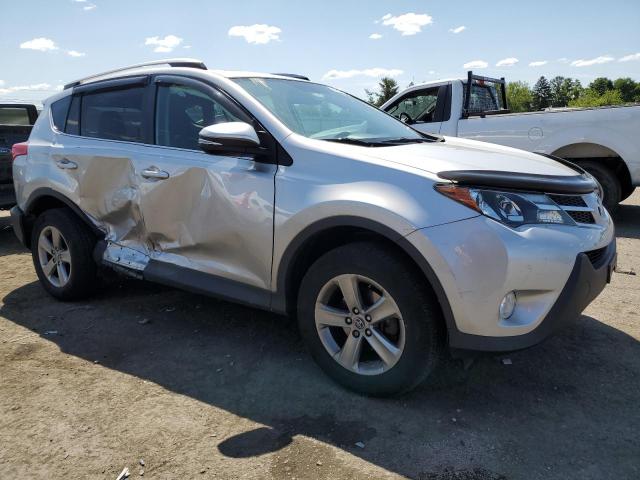Photo 4 from auction – 2015 TOYOTA RAV4 XLE with VIN 2T3RFREV5FW335628