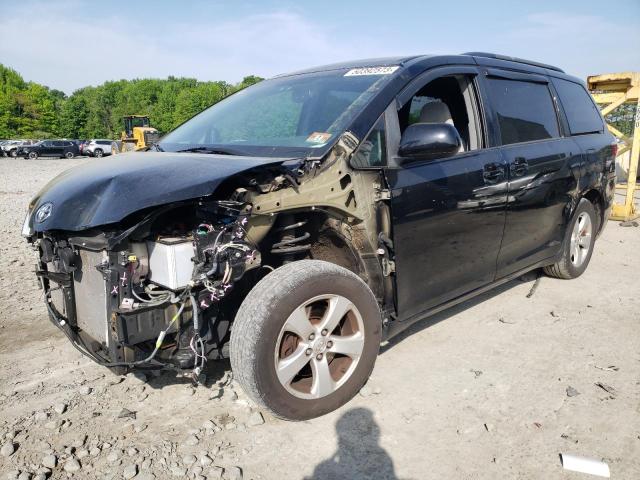 Photo 1 from auction – 2017 TOYOTA SIENNA LE with VIN 5TDKZ3DC2HS814471