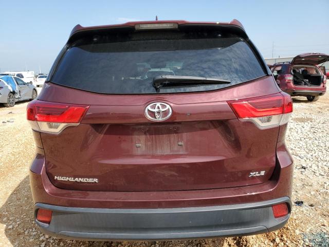 Photo 6 from auction – 2017 TOYOTA HIGHLANDER with VIN 5TDKZRFH9HS231021