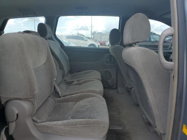 Photo 11 from auction – 2004 TOYOTA SIENNA CE with VIN 5TDZA23C24S021425