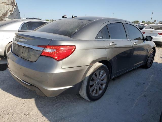 Photo 3 from auction – 2013 CHRYSLER 200 TOURIN with VIN 1C3CCBBB7DN609792