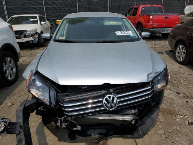 Photo 5 from auction – 2014 VOLKSWAGEN PASSAT S with VIN 1VWAT7A37EC119907