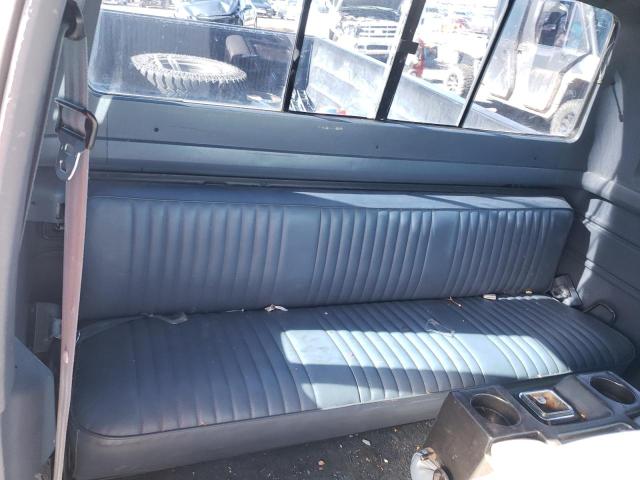Photo 10 from auction – 1990 FORD F150 with VIN 1FTEX15N8LKA69877